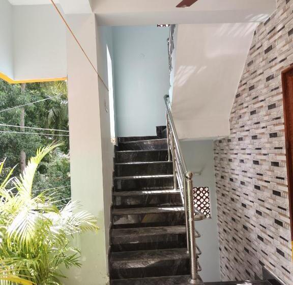 פנסיון Liya Guest House