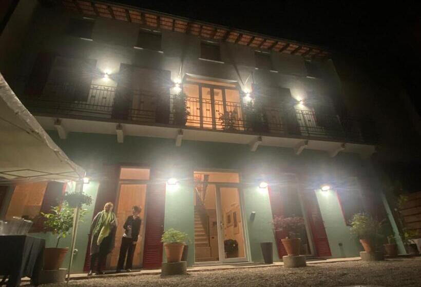 پانسیون Notte Di Note   Home Hospitality