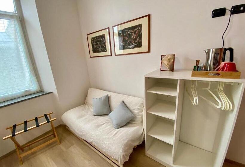 پانسیون Notte Di Note   Home Hospitality