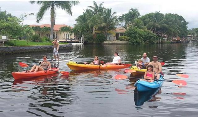 פנסיון Private Guest Suite On The Water W/pool & Kayaking