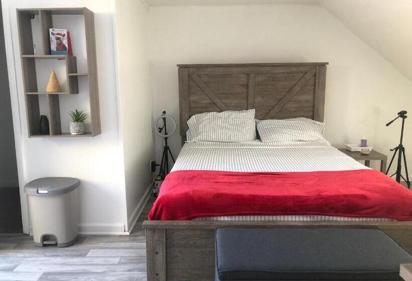 پانسیون Roceruzdevelopments Llc