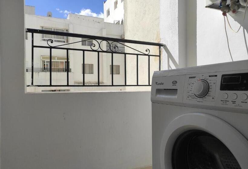 پانسیون Room In Apartment Refined Elegance Cite Les Palmiers