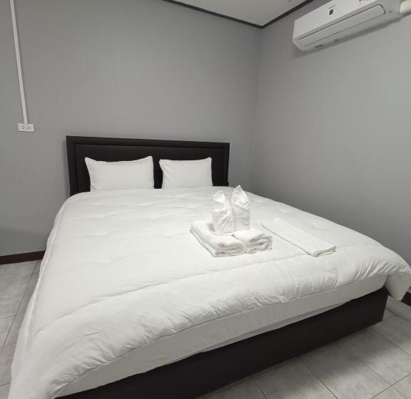 Пансион Wora Home Huahin