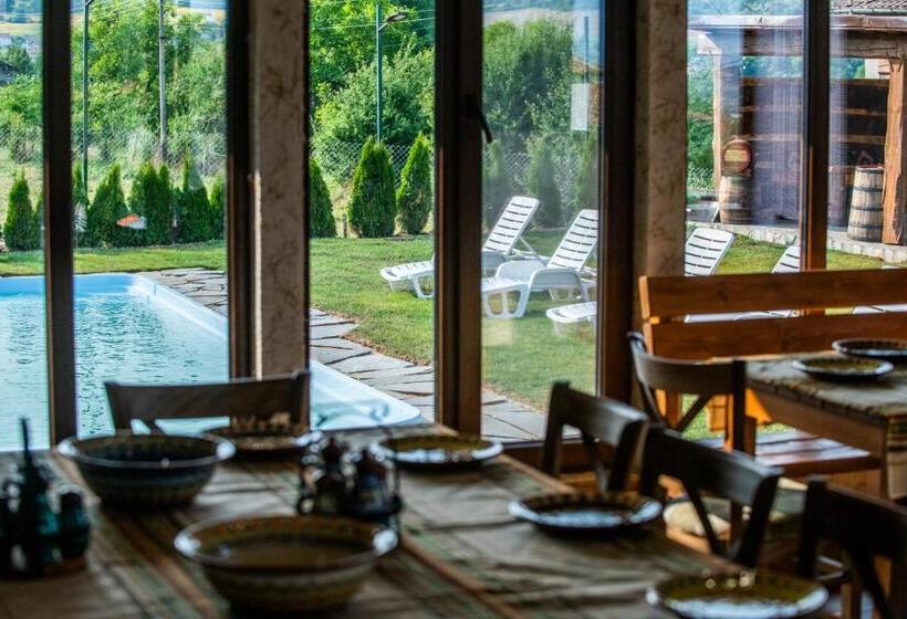 منتجع етно комплекс поп грую бански