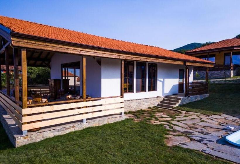 منتجع етно комплекс поп грую бански