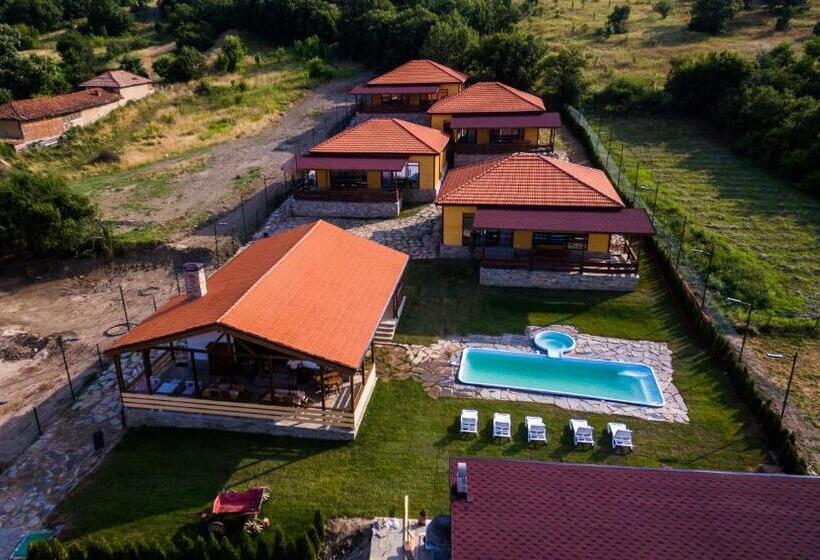 منتجع етно комплекс поп грую бански