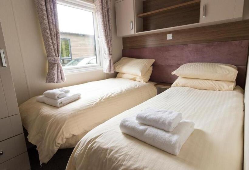 منتجع Hunters Quay Holiday Village