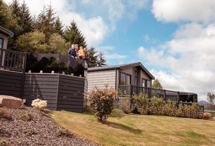 منتجع Hunters Quay Holiday Village