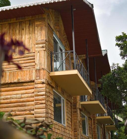 リゾートホテル La Das Treetops