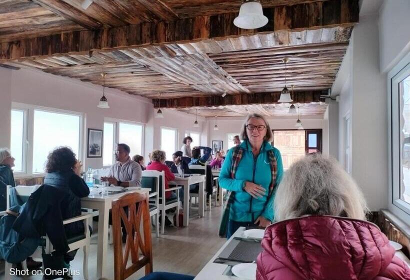 リゾートホテル La Das Treetops