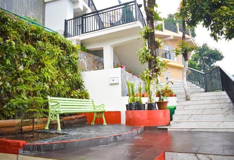 リゾートホテル La Das Treetops