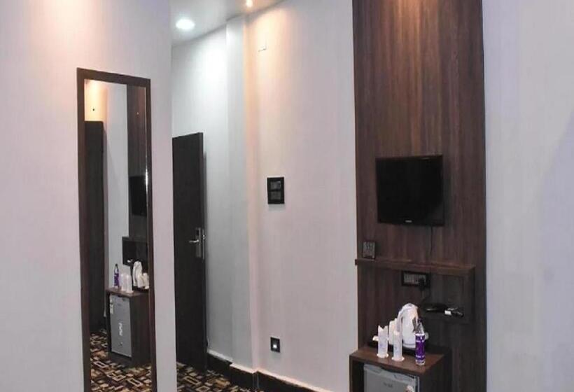 Shaan Best Hotel & Lounge In Kharagpur