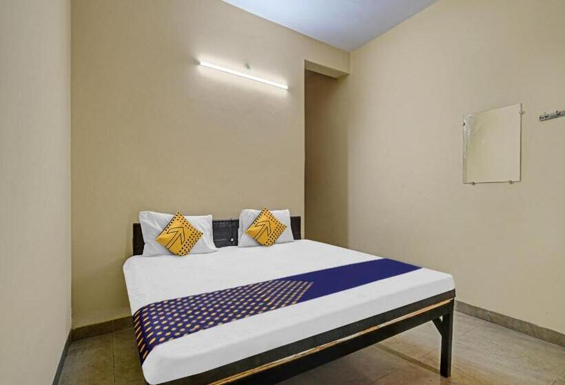 Spot On Hotel Blue Moon