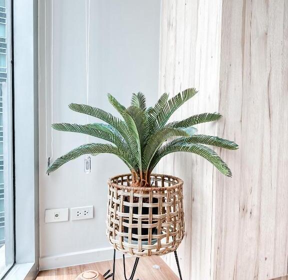 Vibrant Oasis With The Best View + Fast Wifi