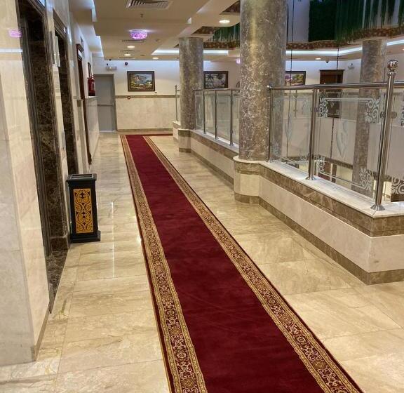 فندق الورد الذهبي