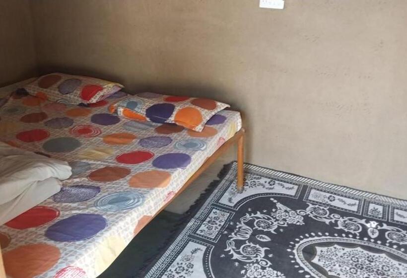 فندق صغير Atithi Guest House Khuri