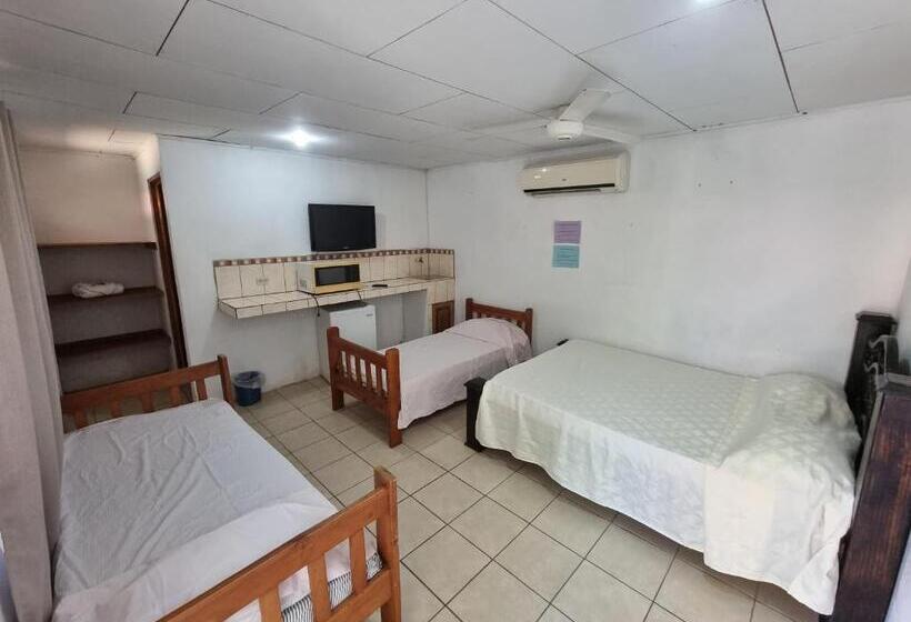 فندق صغير Cabinas Isabel