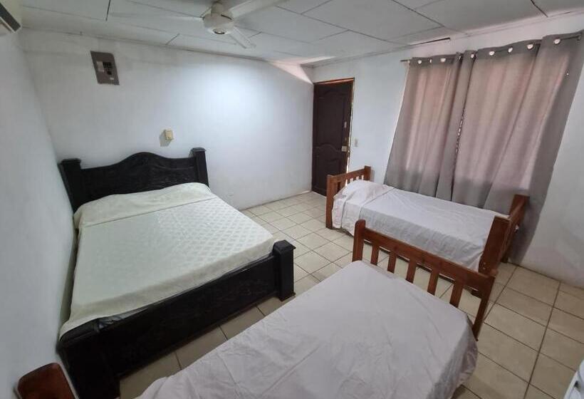 호스텔 Cabinas Isabel