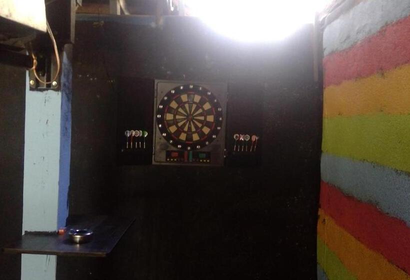 فندق صغير Crazy Monkey