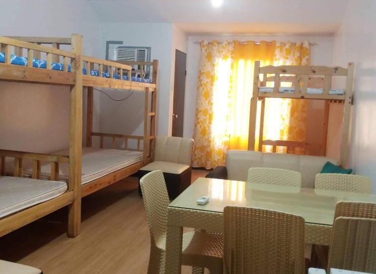 هاستل Deca Homes Campville Alabang