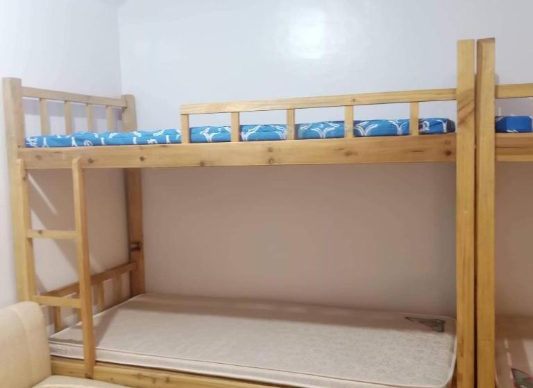 هاستل Deca Homes Campville Alabang