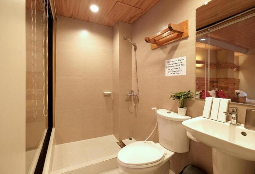 هاستل Ghiellaniqa Inn