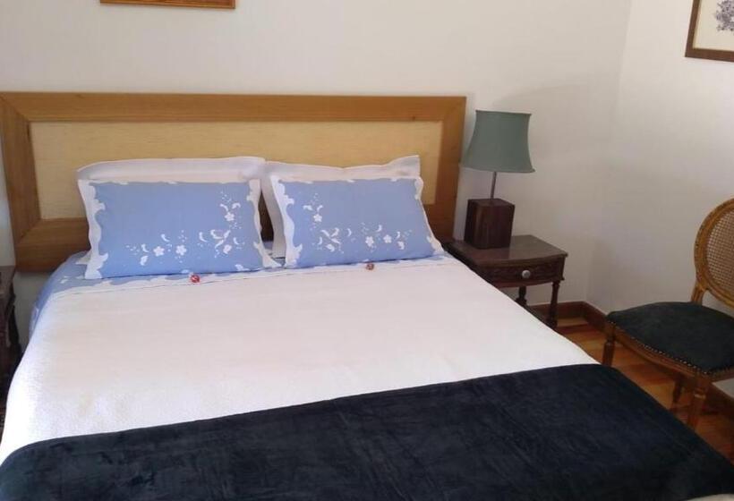Общежитие Suite Santorini