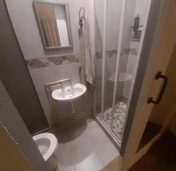 住宿加早餐  64 On Windsor