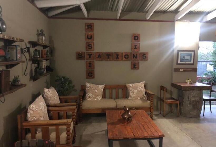 Colenso Lodge B&b