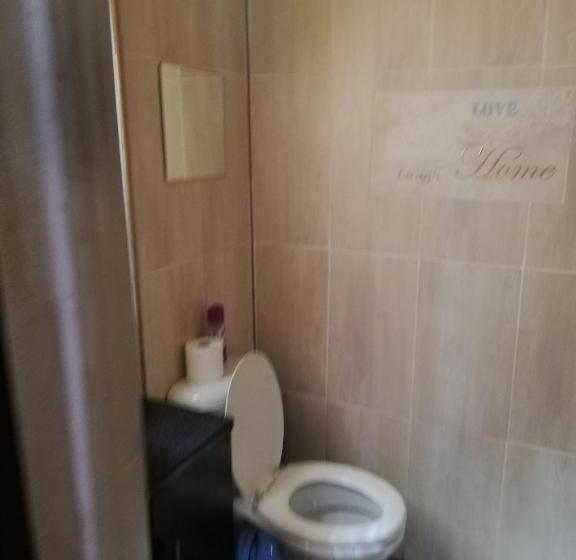 تختخواب و صبحانه Nonesi Lodge