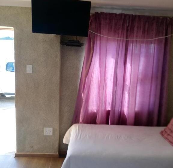 تختخواب و صبحانه Nonesi Lodge