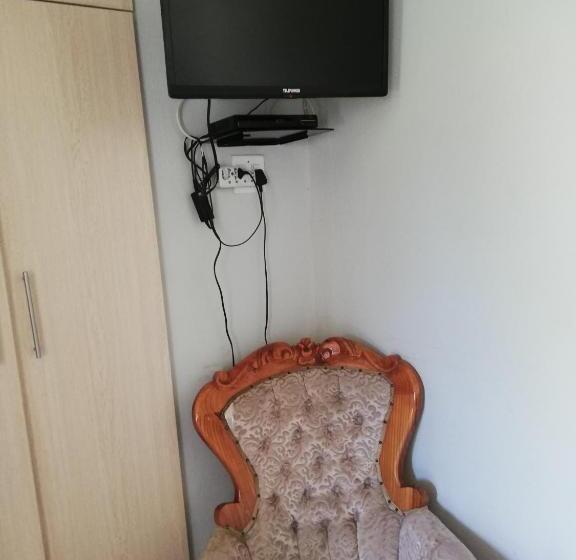 تختخواب و صبحانه Nonesi Lodge