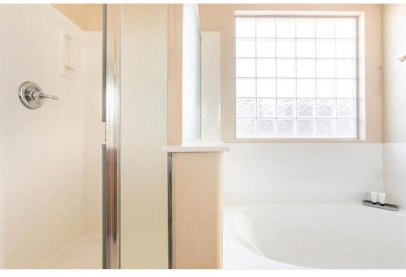 민박 Spring Training And Nascar Racing Room!!