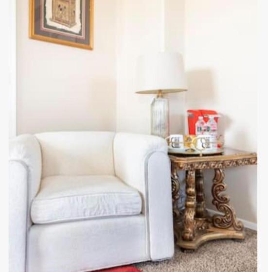 민박 Spring Training And Nascar Racing Room!!