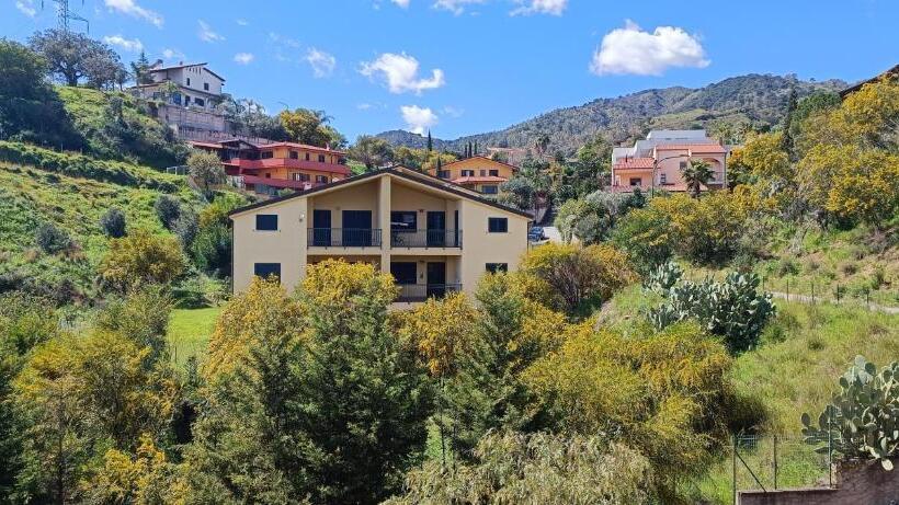 Bed and Breakfast Villa Acrocoro