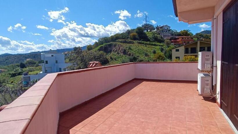 Bed and Breakfast Villa Acrocoro