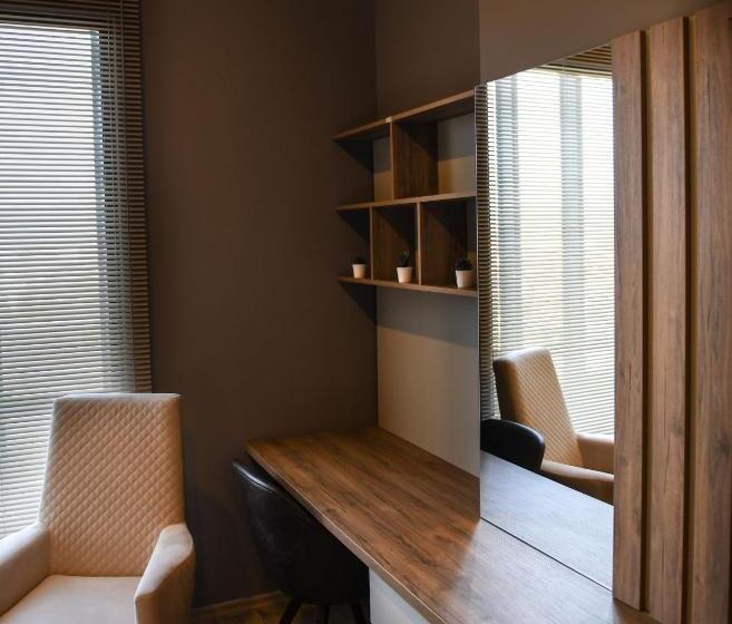 Bureau Resi̇dence Konforlu Daire  221