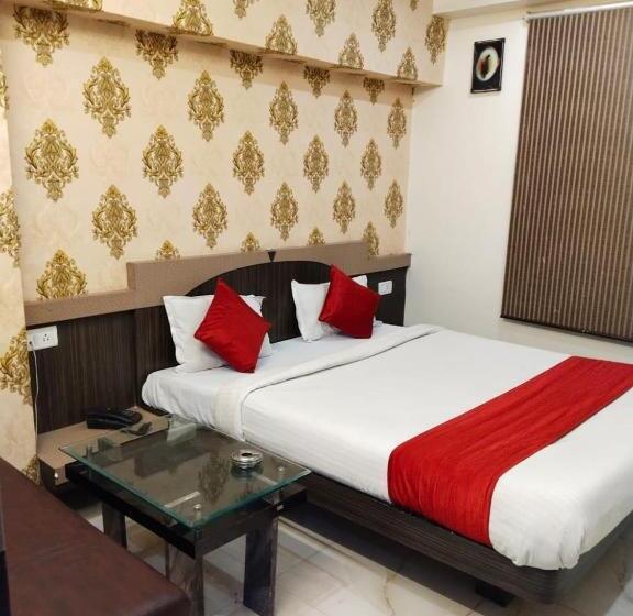 Collection O 80999e Hotel Stay