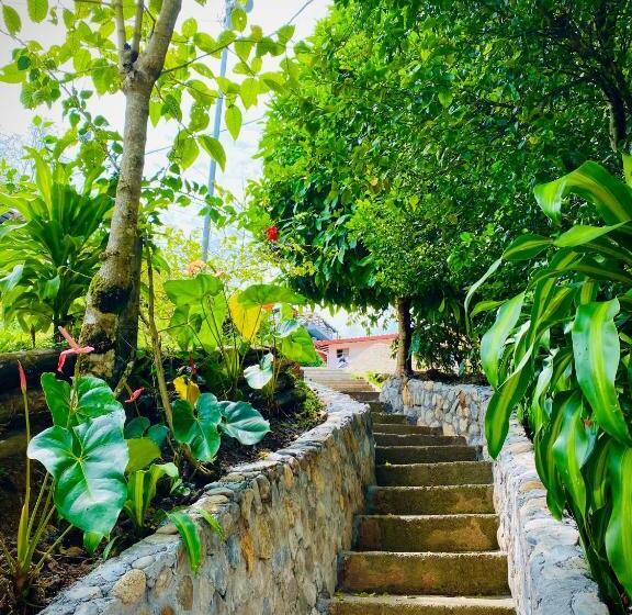 Ecohotel Brisas Del Amani