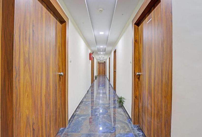 Flagship Hotel Angan