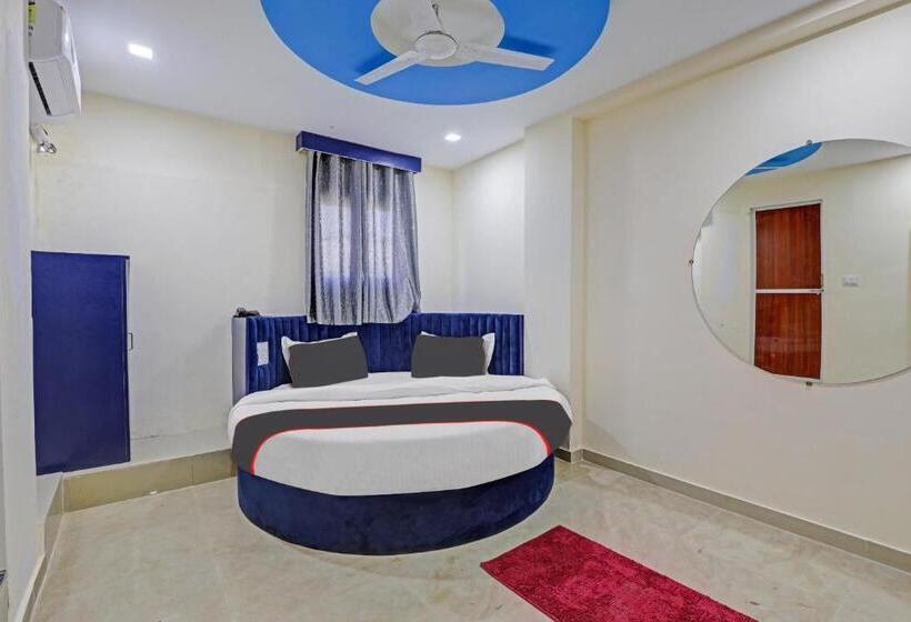 Flagship Hotel Angan