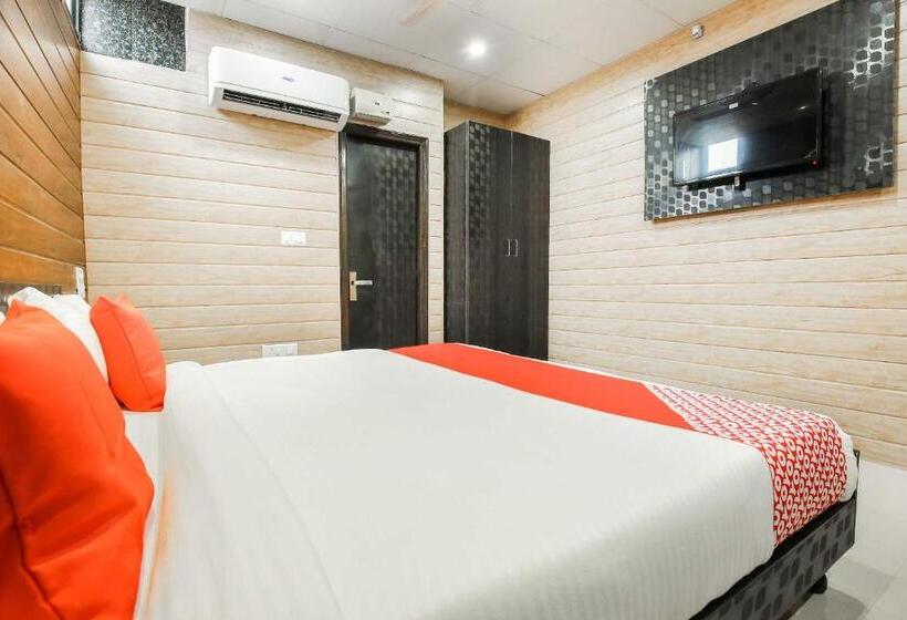 Flagship Hotel Second Paradise