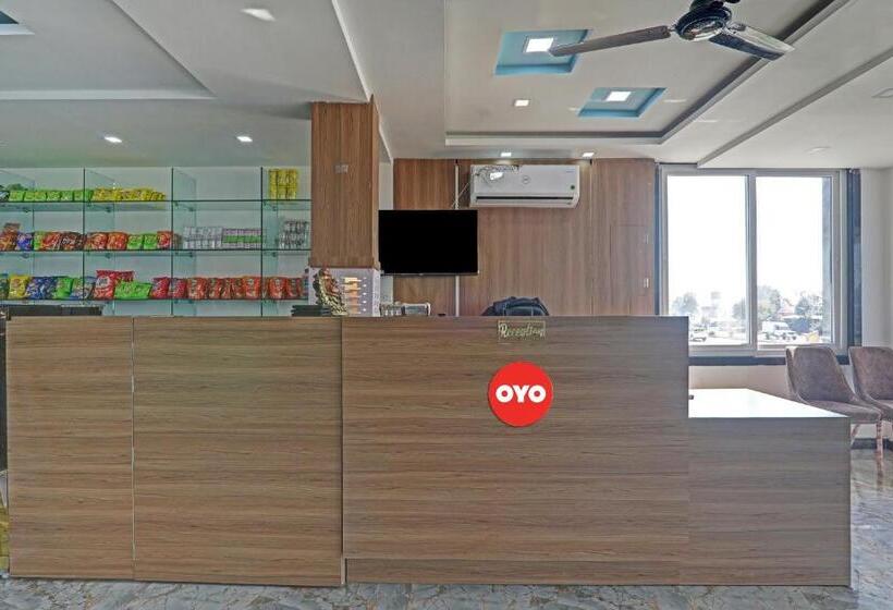 Flagship Hotel The Aryan