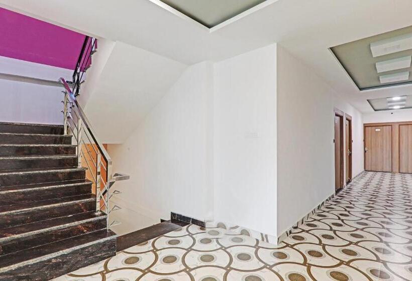 Flagship Hotel The Aryan