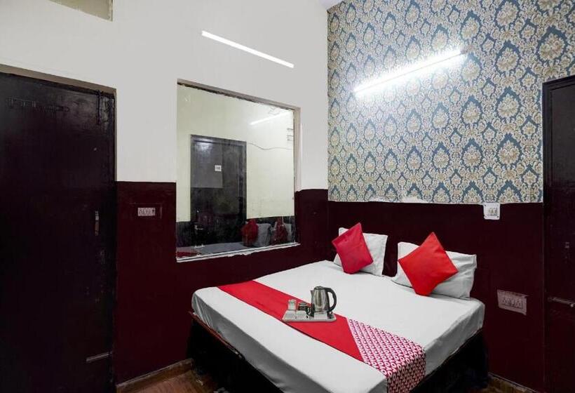 Flagship Premium Hotel Near Botanic Garden Of Indian Republic