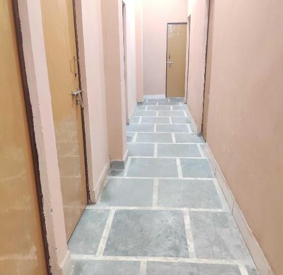 Flagship Sukoon Inn Hotel Near Johari Enclave Metro Station