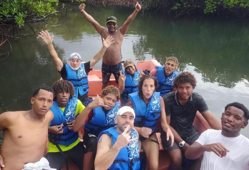 Friendly Kite School, Hotel And Bar