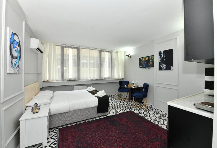 Galata Studio Apartment