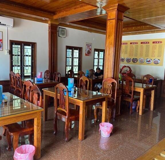 Heuangpaseuth Hotel 1香帕塞酒店