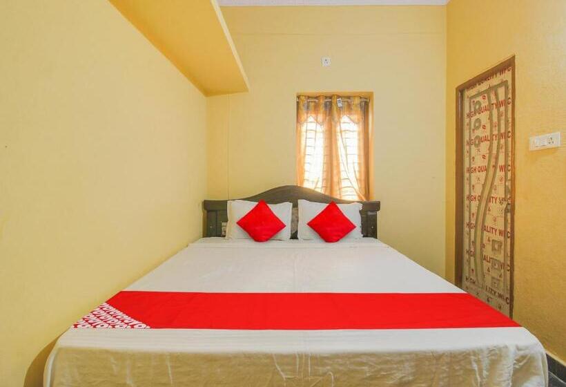 Отель O Am Luxury Ac S